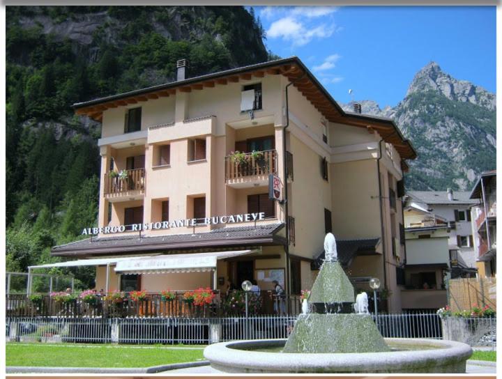 Hotel Ristorante Bucaneve 圣马蒂诺 外观 照片