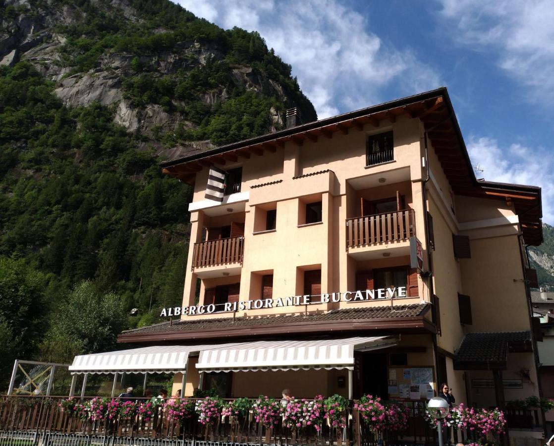 Hotel Ristorante Bucaneve 圣马蒂诺 外观 照片